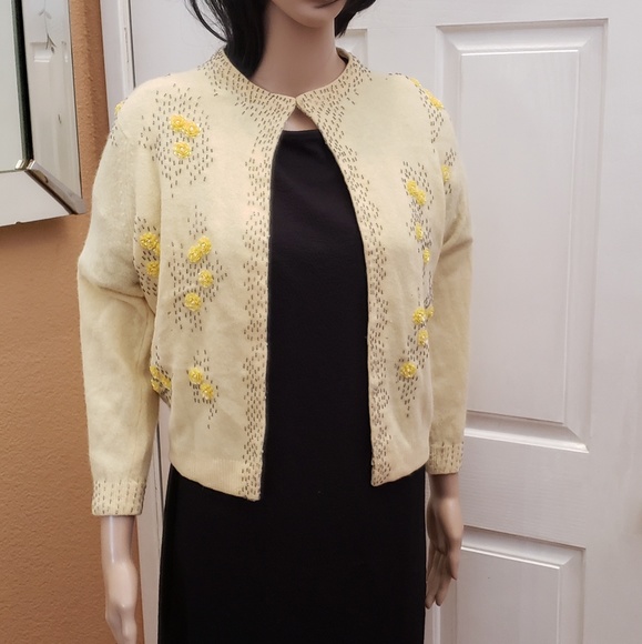 Made In Hong Kong Sweaters - 💰⬇ Vintage 1950's wool/angora cardigan
